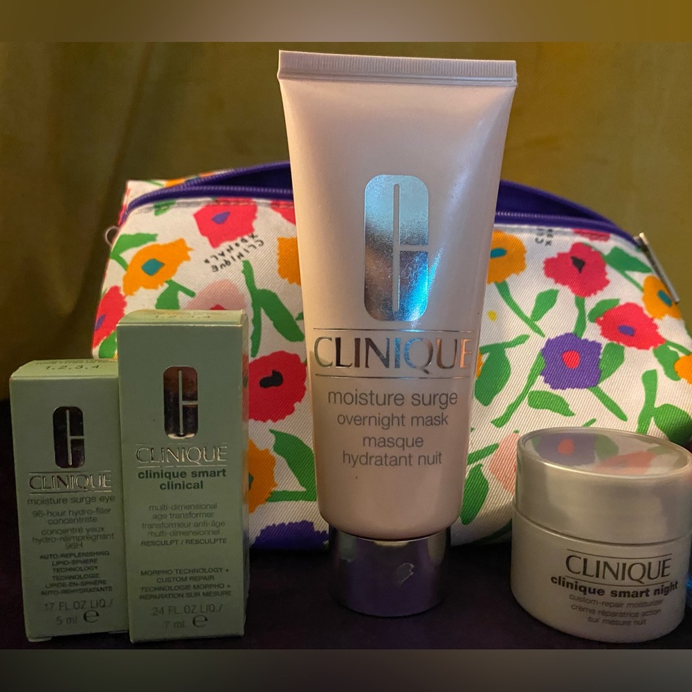 NWT Clinique Moisture Care includes all day and night care for the perfect skin - Picture 5 of 7